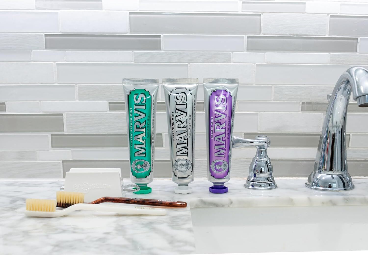  خمیردندان سفید کننده مارویس نعنا 85 میل marvis whitening mint 